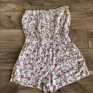 Cute floral sleeveless romper